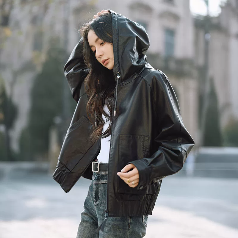 Hooded relaxed leather outerwear